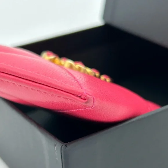 (SOLD) Chanel Lambskin Quilted Chanel 19 Card Holder Rose - Picture 6 of 16